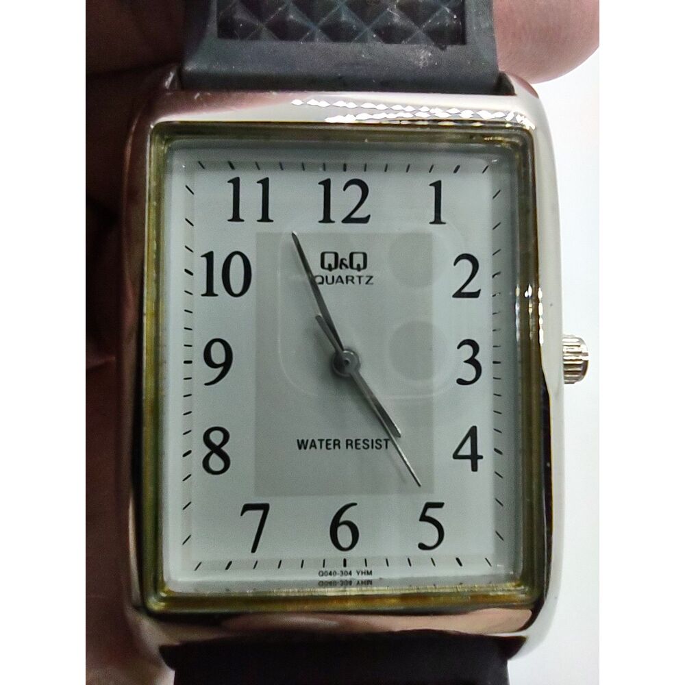 Q&Q Men's Tank Watch Q040-304YHM